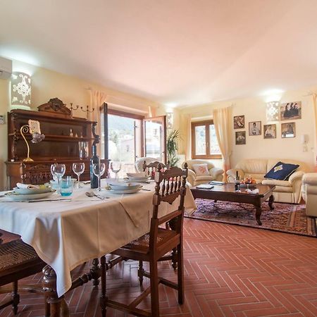 Villa Corrasi Oliena Luxury Eksteriør billede