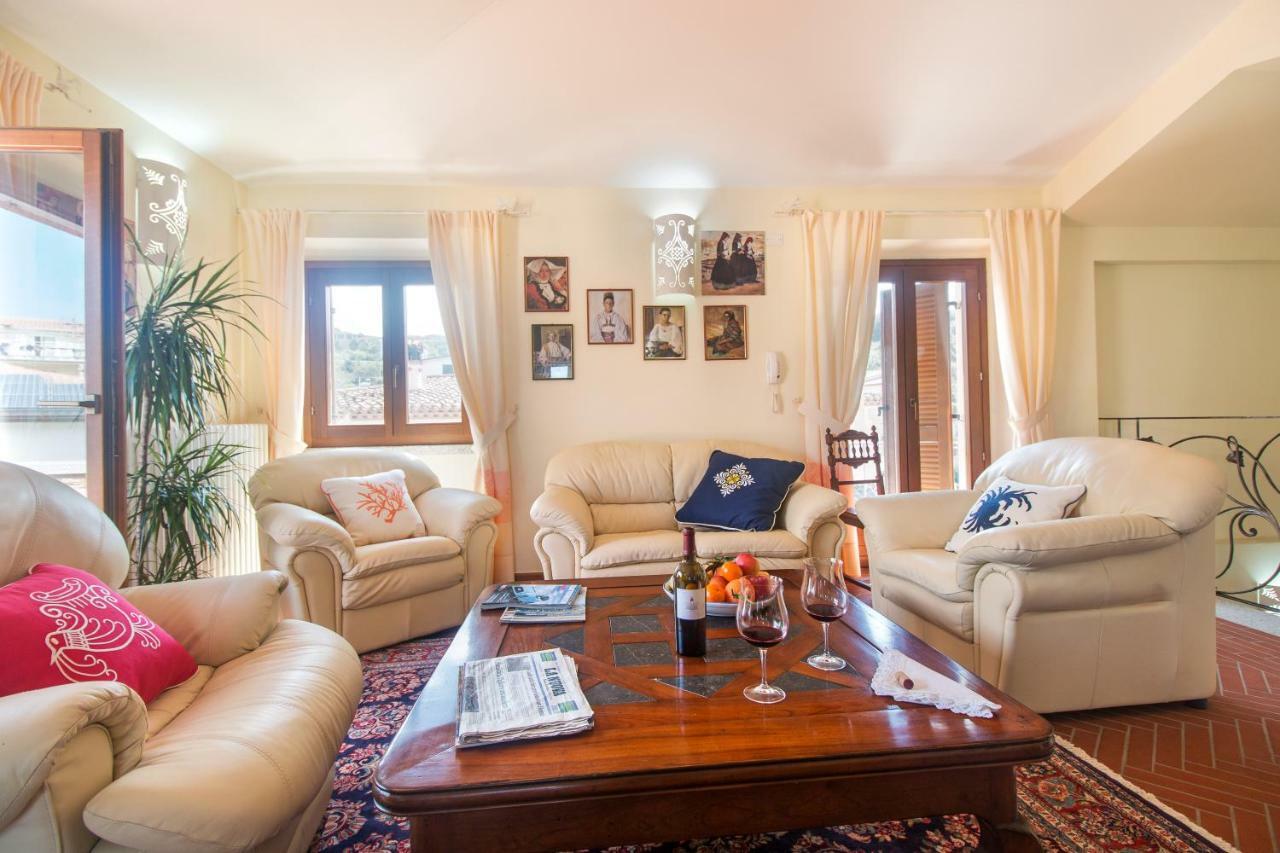 Villa Corrasi Oliena Luxury Eksteriør billede