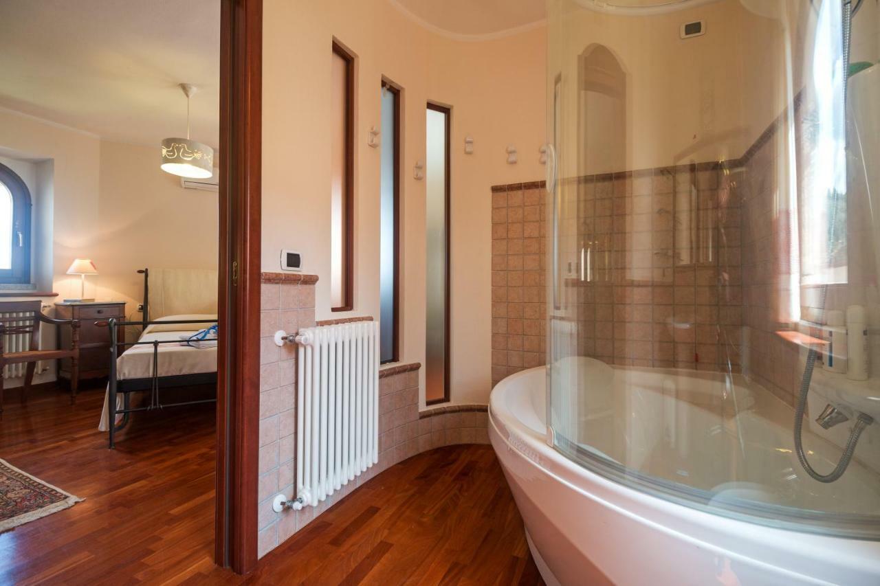 Villa Corrasi Oliena Luxury Eksteriør billede
