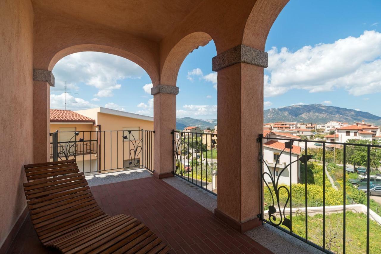 Villa Corrasi Oliena Luxury Eksteriør billede