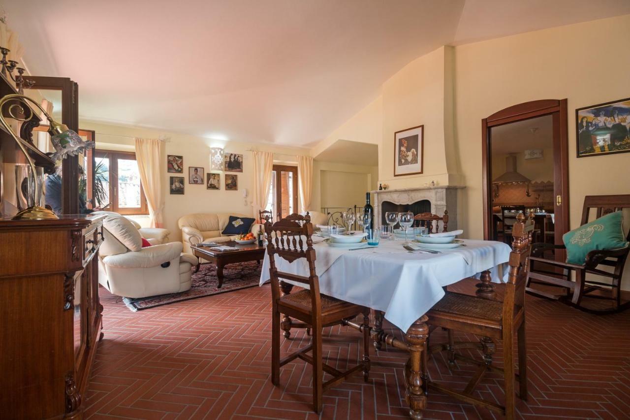 Villa Corrasi Oliena Luxury Eksteriør billede